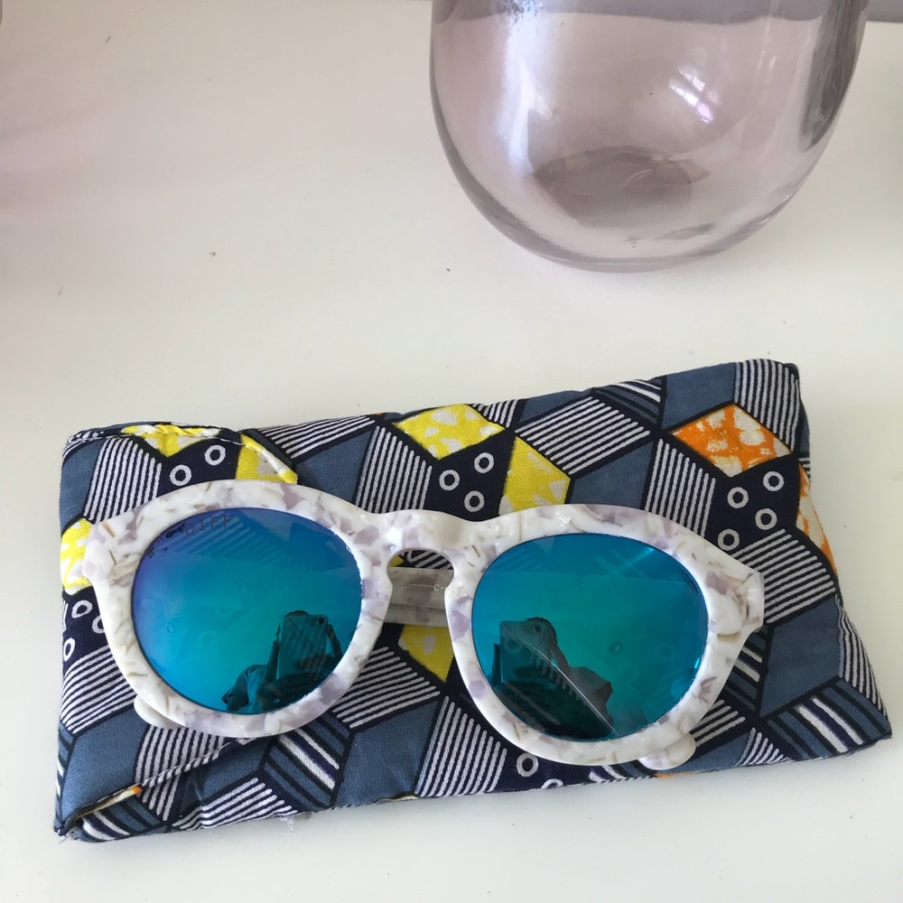 Diff eyewear polarized sunglasses Dime pearl